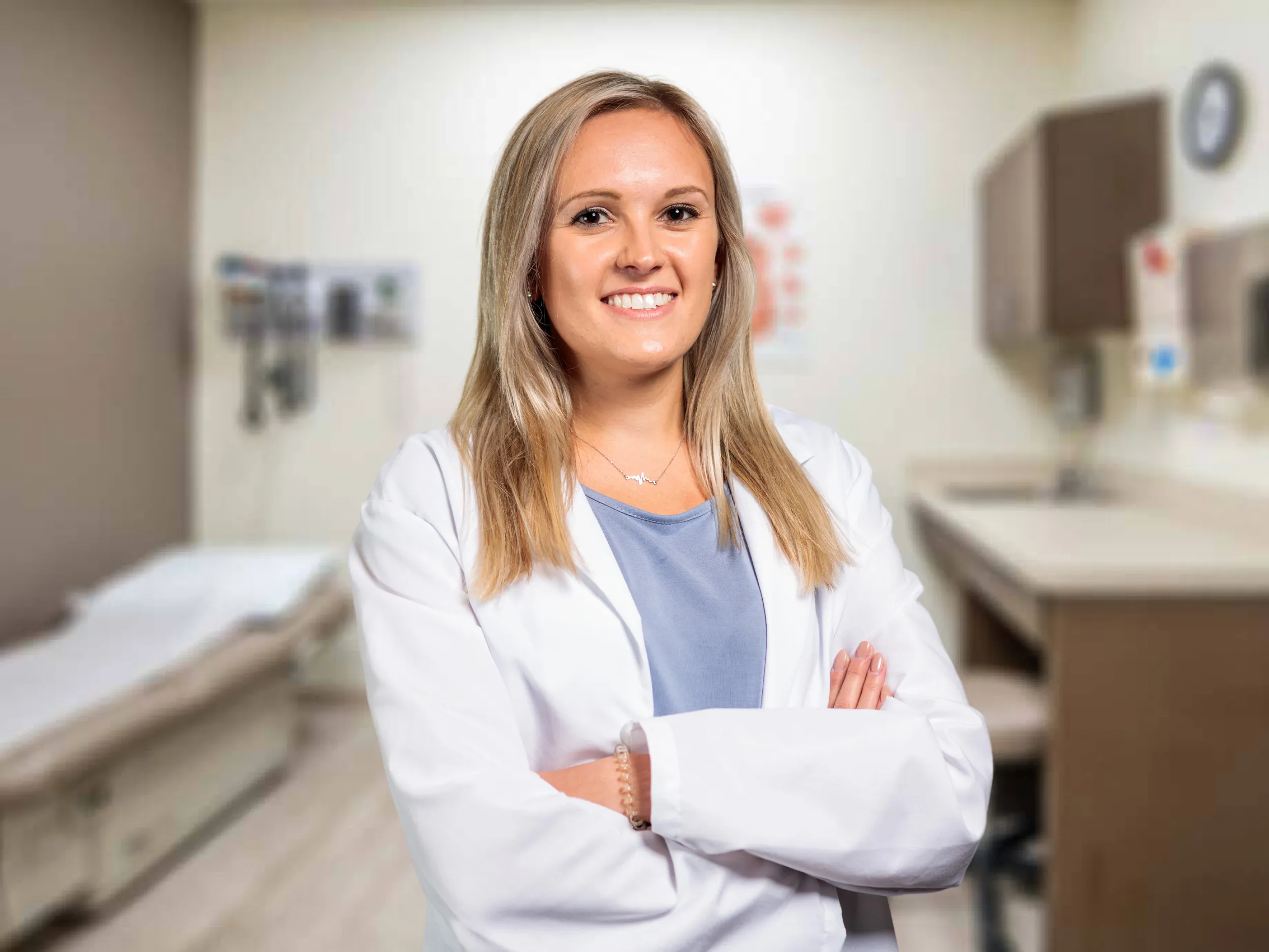 Dr. Monika Dzierzanowski - Chicago, IL - Internal Medicine, Family Medicine