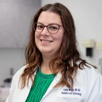 Ariana Munger, MD, MS - Washington, DC - Obstetrics & Gynecology