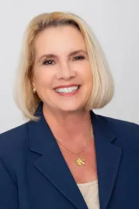 Dr. Linda Robertson Edwards, MD - Jacksonville, FL - Internal Medicine