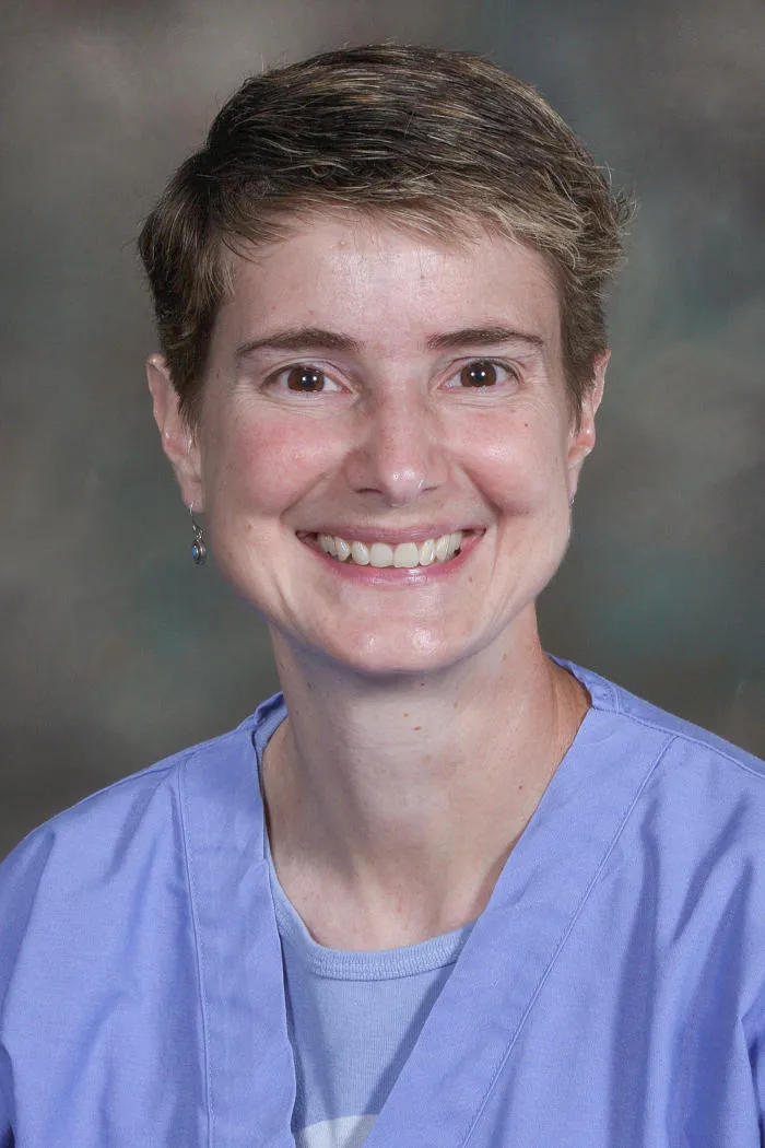 Dr. Kelly Renee Huiatt, MD - Rochester, NY - Critical Care Medicine, Critical Care Specialist