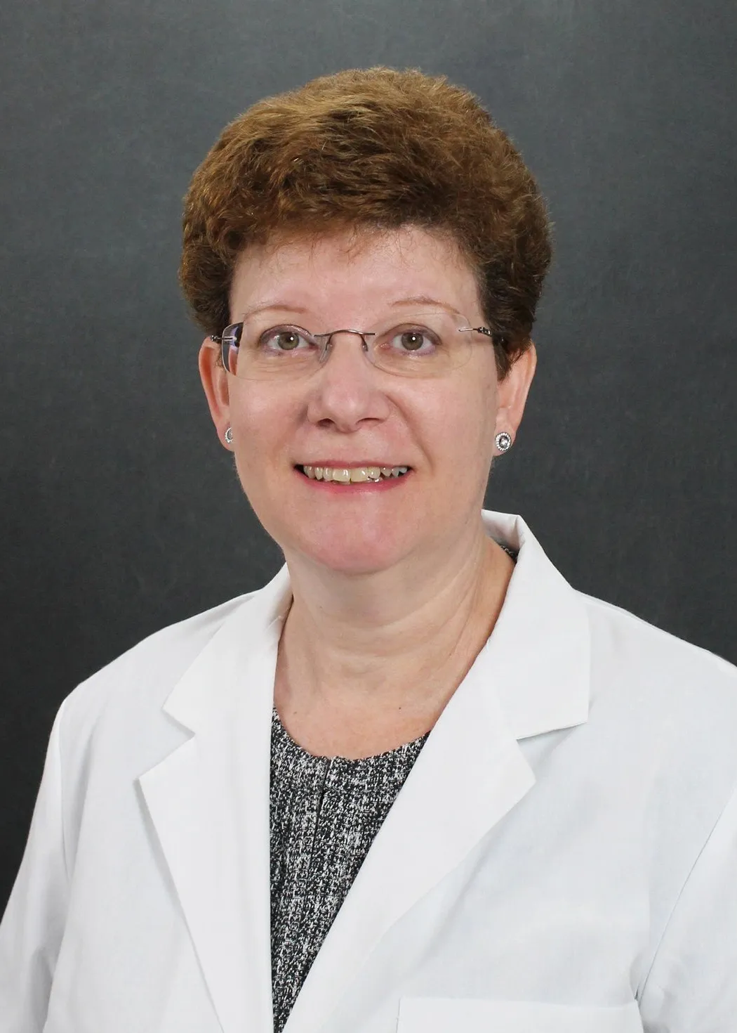 Dr. Beverly Ann Goldberg, MD - Lowell, MA - Pulmonology, Critical Care Medicine, Internal Medicine