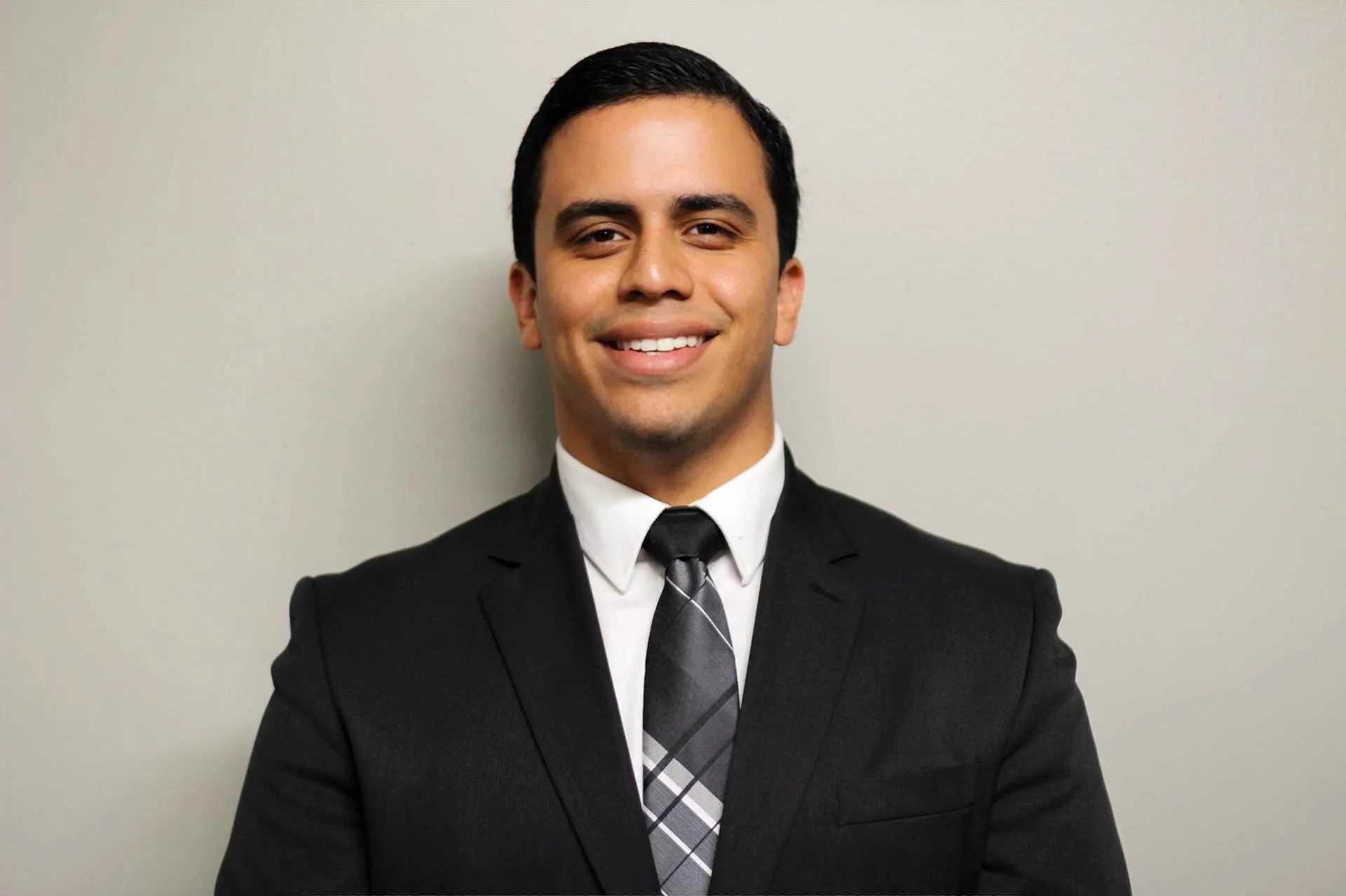 Dr. Julio Cesar Gutierrez - Zephyrhills, FL - Podiatry