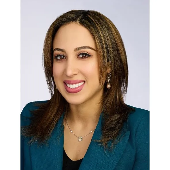 Dr. Daria Ravangard, MD - New York, NY - Family Medicine