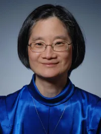 Dr. Alvena Gigi Tcheng - Edgewood, KY - Family Medicine