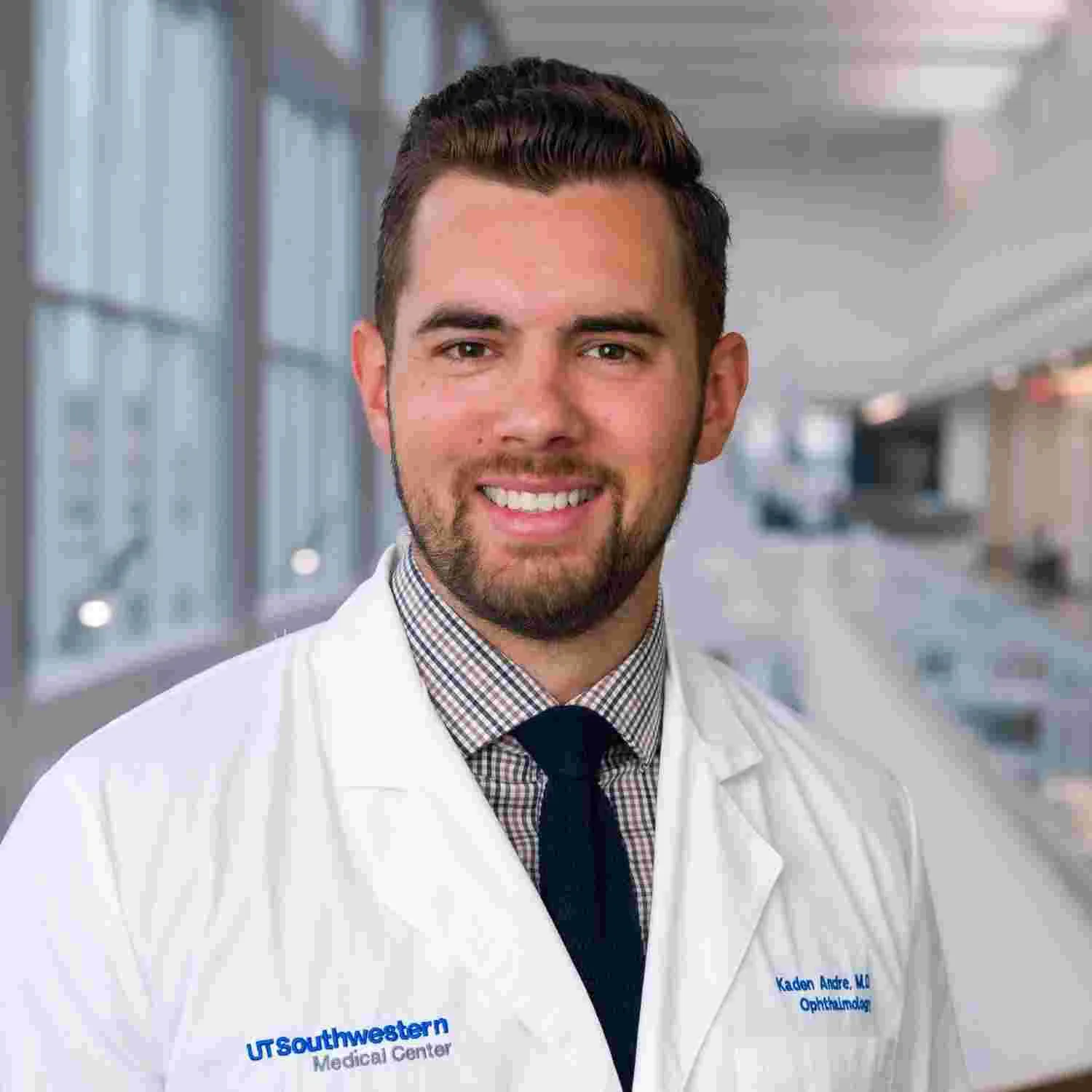 Dr. Van Andre, MD - Schulenburg, TX - Ophthalmology
