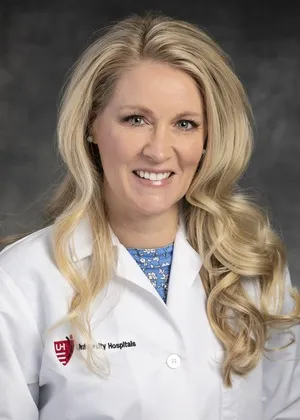 Lindsay Brown, CNP - Twinsburg, OH - Nurse Practitioner, Obstetrics & Gynecology