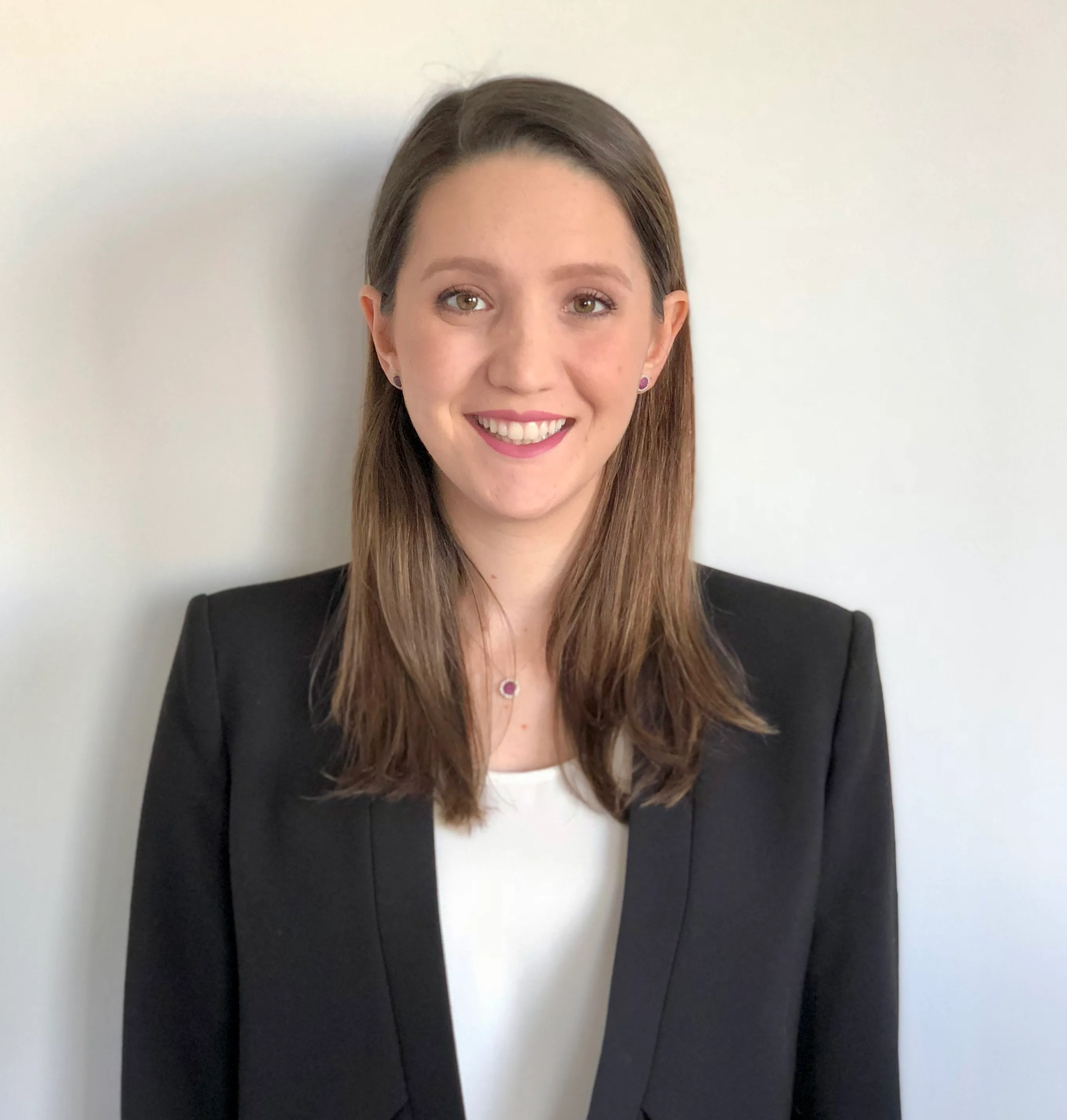 Dr. Ilana Gunczler Benaim - Bay Harbor Islands, FL - Adolescent Medicine, Pediatrics