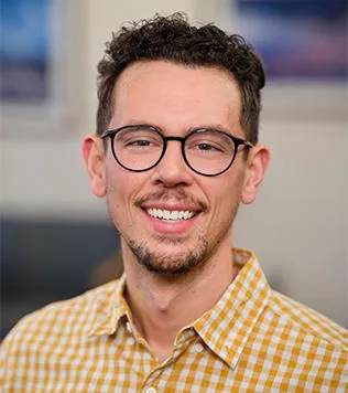 Dr. Matthew Bauer, MD - Warren, NJ - Orthopedic Surgery, Pediatric Orthopedic Surgery
