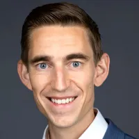 Dr. Elijah Verheyen, MD - Novato, CA - Internal Medicine, Gastroenterology