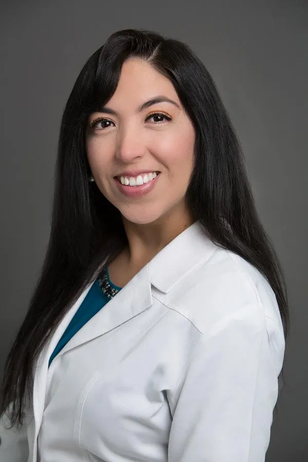 Dr. Marcia Vanessa Recavarren Abarca, MD - Pearland, TX - Internal Medicine