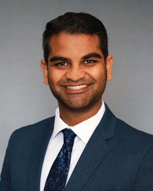 Dr. Drumil Premal Bhatt, MD - Tustin, CA - Internal Medicine