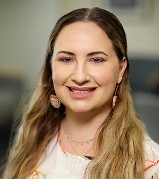 Carina Vincenza Betz, APN