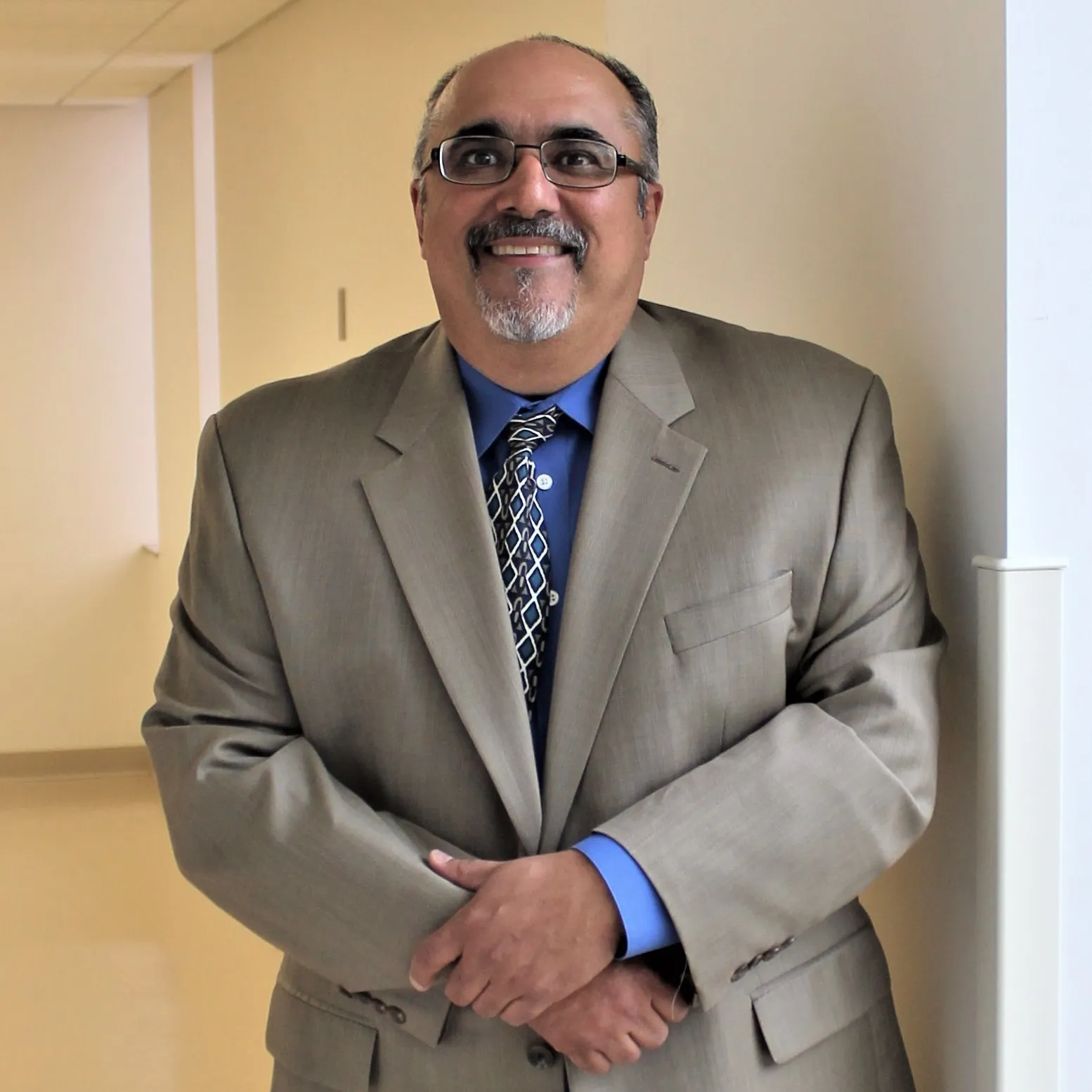 Dr. Rajeev V Sehgal, MD - Wayne, MI - Podiatry
