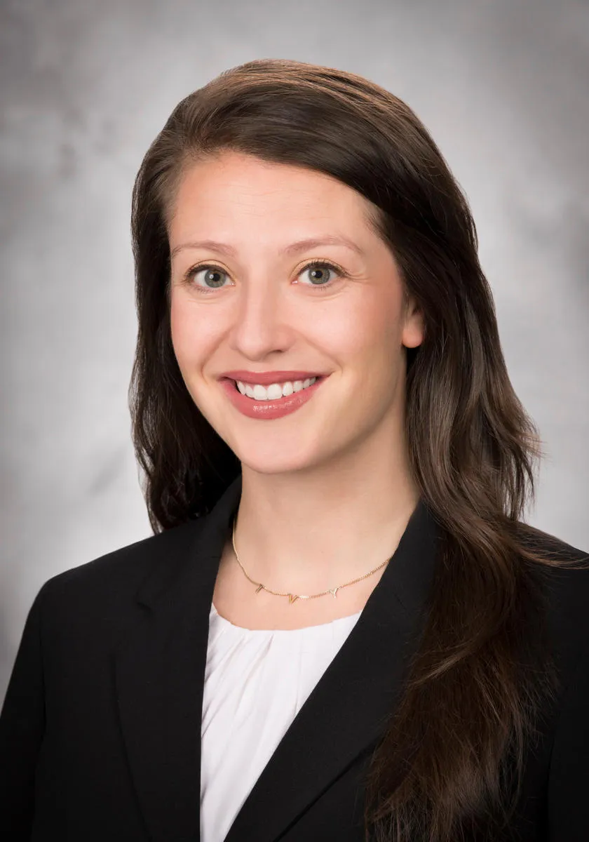 Dr. Lauren Muth - Livonia, MI - Obstetrics & Gynecology