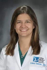 Dr. Erika Garcia, APN - Dumont, NJ - Internal Medicine