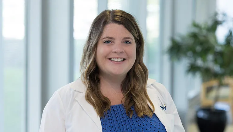 Dr. Lindsey Marie Viefhaus - Edmond, OK - Pain Medicine