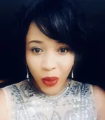 Gloria D Egbuniwe
