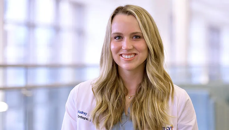 Dr. Audrey Caroline Smith - Rogers, AR - Orthopedic Surgery, General Orthopedics, General Surgeon