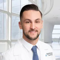 Dr. Vitor Hugo Abascal Pastorini Filho, MD - Lady Lake, FL - Oncology, Internal Medicine