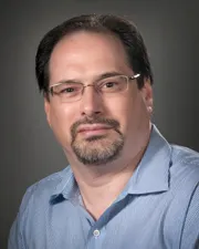 Dr. Mark Glenn Stokes, MD - Great Neck, NY - Internal Medicine