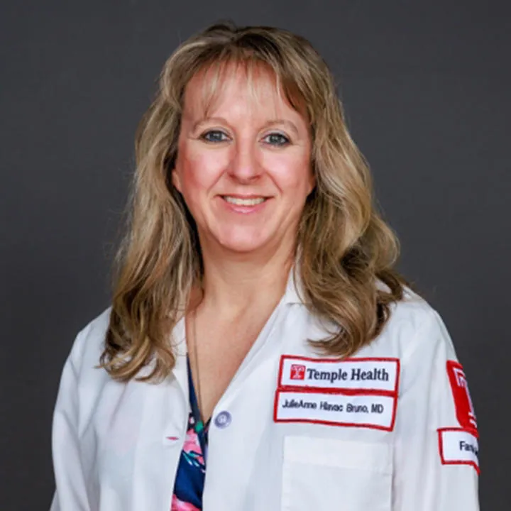 Dr. Julieanne Hlavac, MD - Philadelphia, PA - Family Medicine