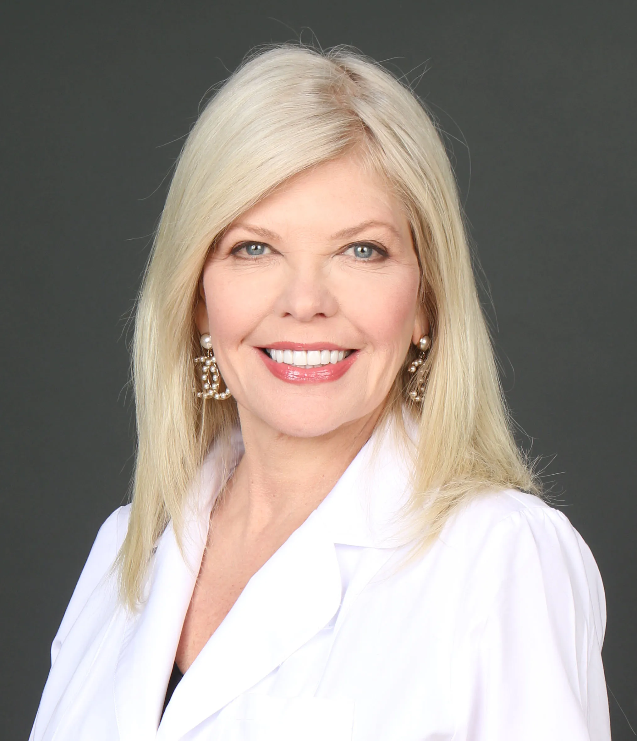 Dr. Sue G DecotIIs, MD - New York, NY - Internal Medicine