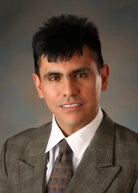 Dr. Sergio J. Flores, MD - Kennewick, WA - Family Medicine