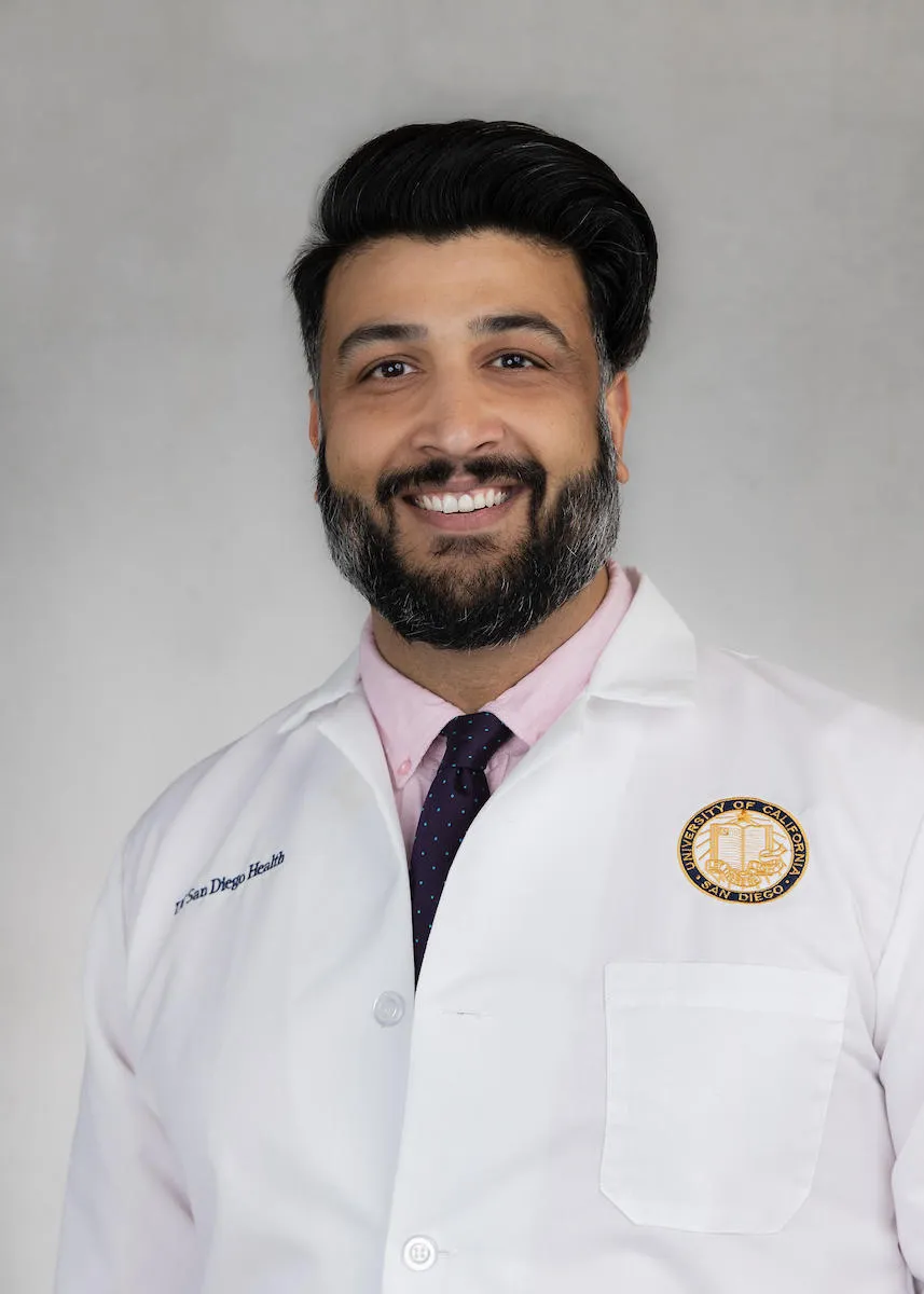 Dr. Dhwanil Vyas, MD - San Diego, CA - Family Medicine, Internal Medicine, Nephrologist
