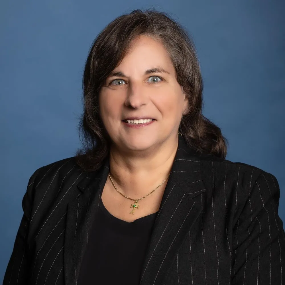 Dr. Holly Mazur - Leominster, MA - Internal Medicine, Geriatric Medicine