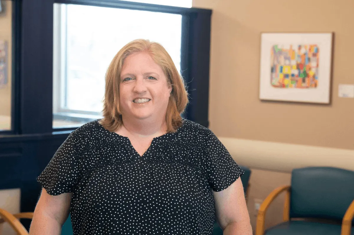 Dr. Molly Shaw, MD - Akron, OH - Pediatrics, Internist/pediatrician