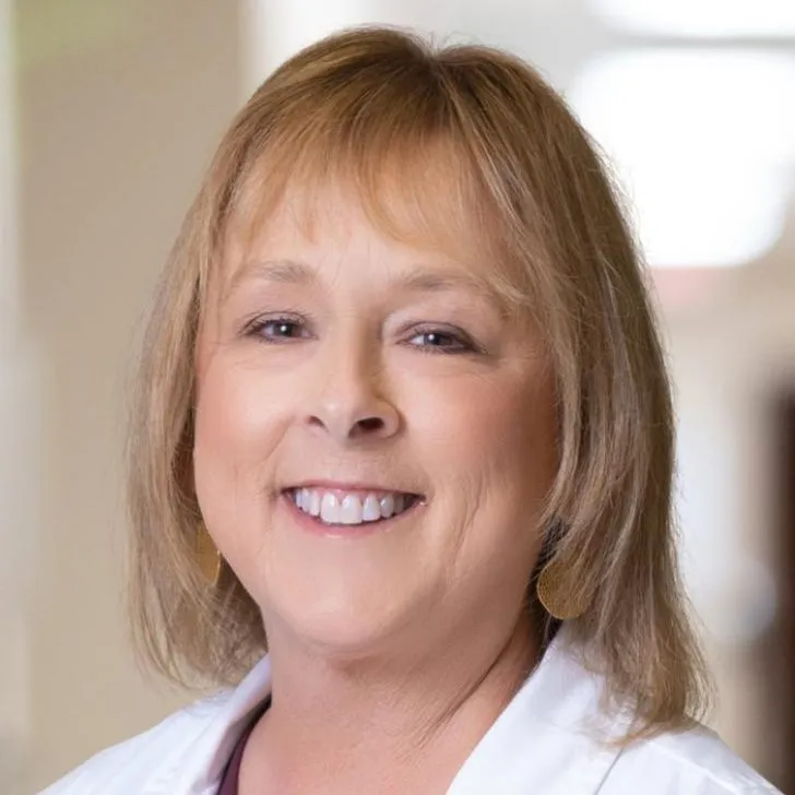 Dr. Mary Gioe - Covington, LA - Pediatrics, Internist/pediatrician