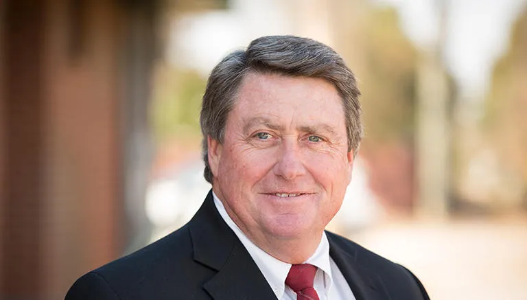 Dr. Dennis R. Whitehouse - Pauls Valley, OK - Family Medicine