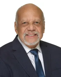 Dr. Ramon Sandoval, MD - Elmwood Park, NJ - Internal Medicine