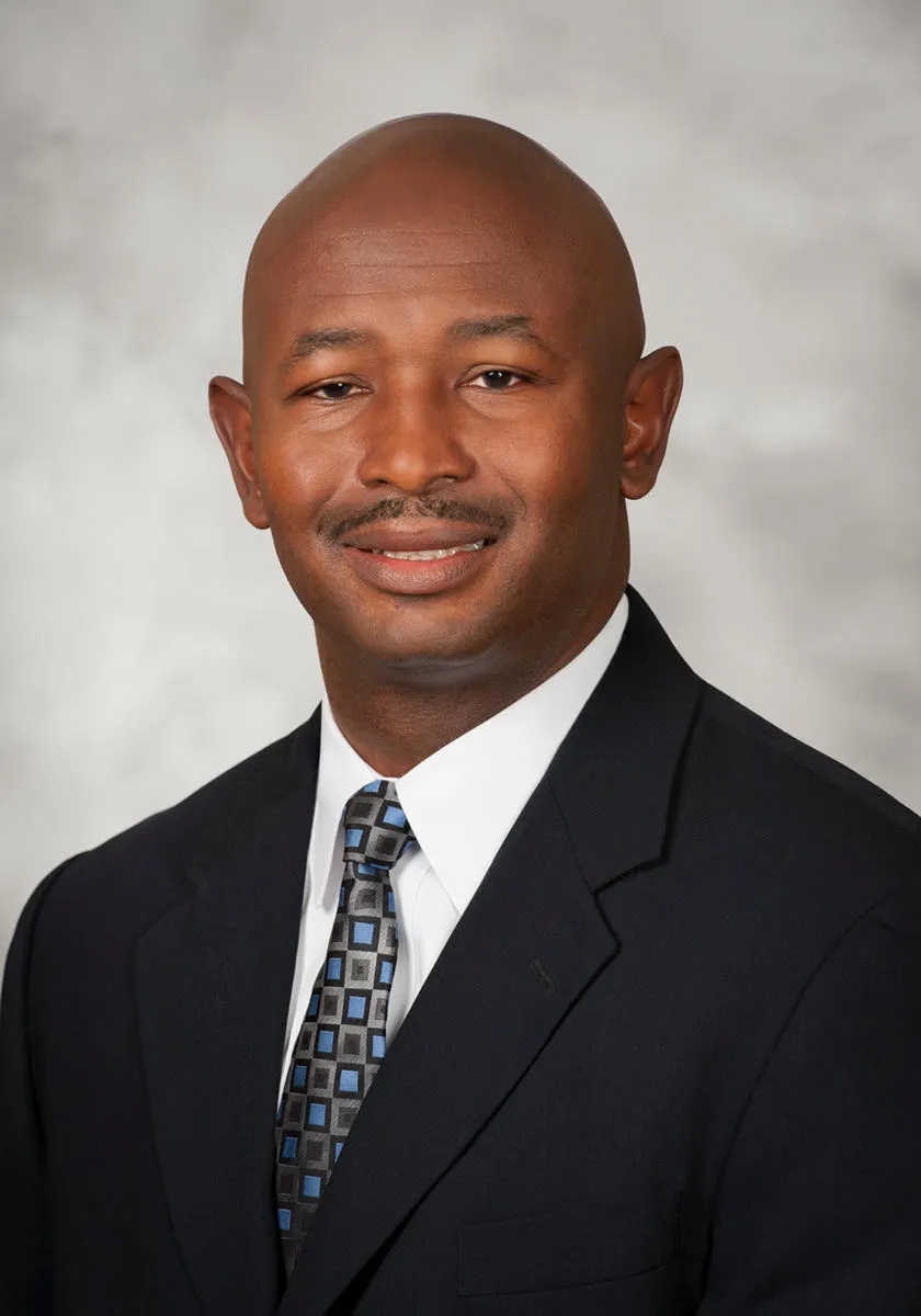 Dr. James E. Wilks, MD - Ypsilanti, MI - Cardiovascular Disease, Cardiologist