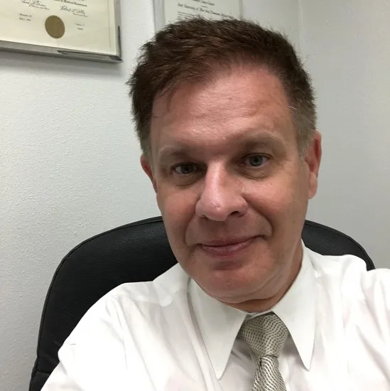 Dr. Robert Lance Charet, MD - Hawthorne, CA - Ophthalmology