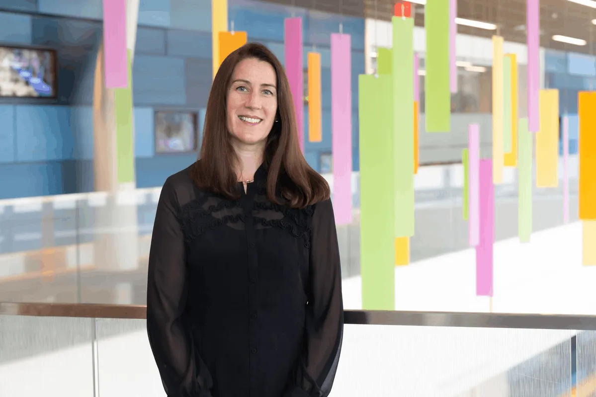 Dr. Julie Samora - Akron, OH - Pediatrics, Internist/pediatrician