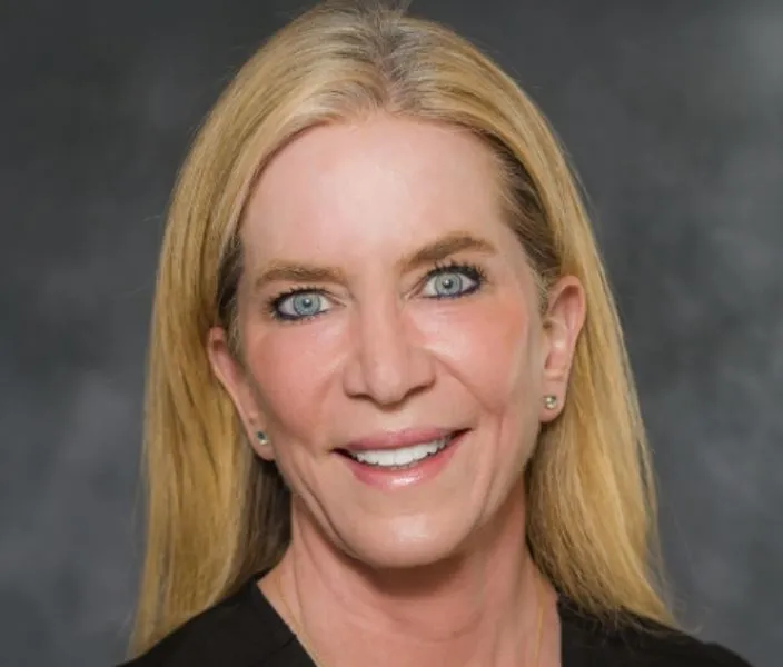 Dr. Jennifer L Emmett, MD - Lone Tree, CO - Surgery, Plastic Surgery
