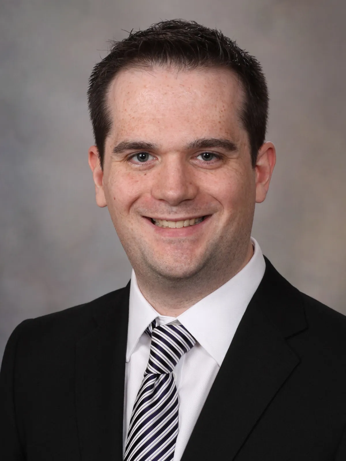 Dr. Brendan Thoms, MBBS - Berlin, VT - Internal Medicine, Rheumatology, Rheumatologist