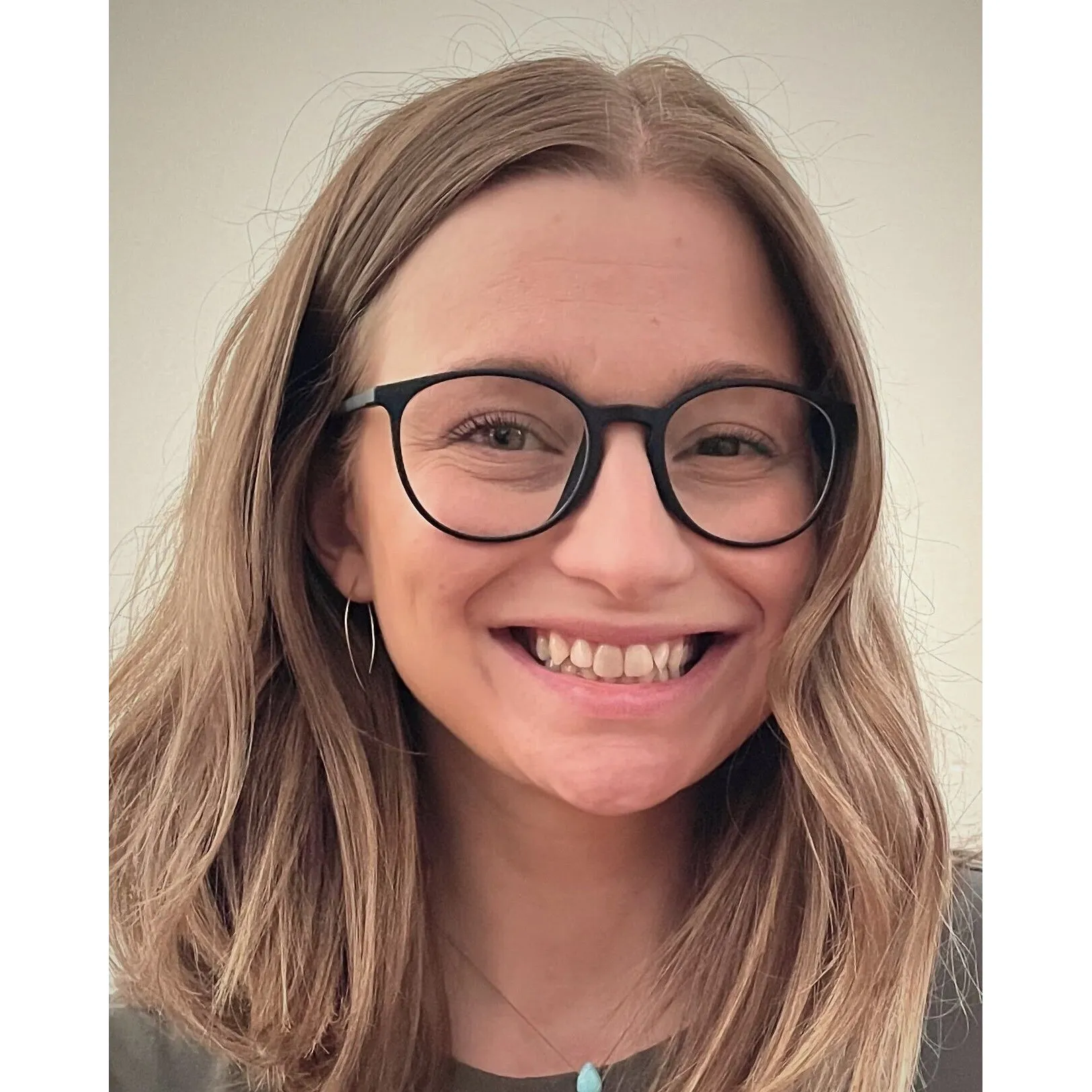 Elaina Gayles - Oregon City, OR - Physical Therapy