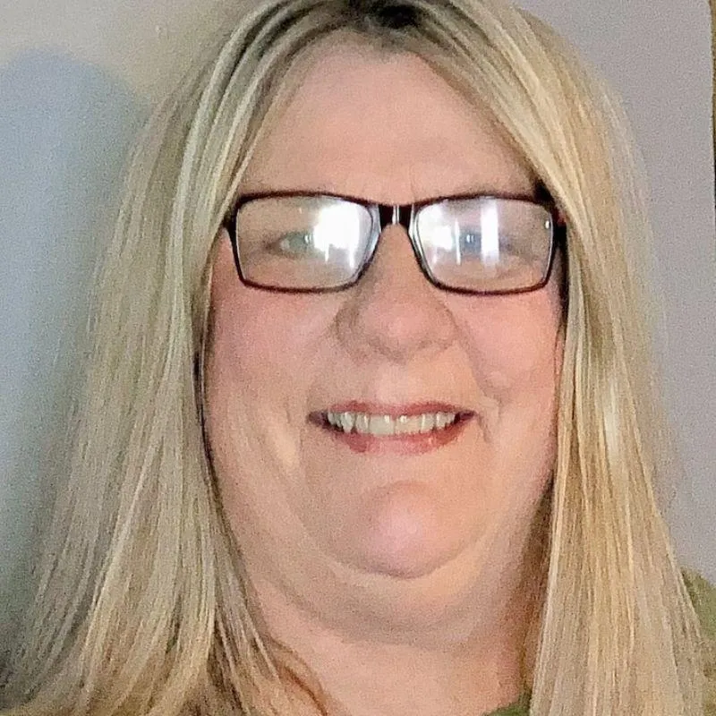Dr. Lisa Martinson