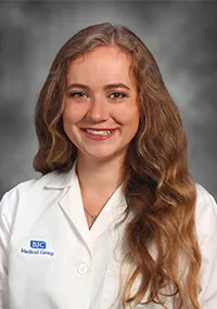 Dr. Mckenzie Youngblood - Alton, IL - Sports Medicine, Sport Medicine Specialist