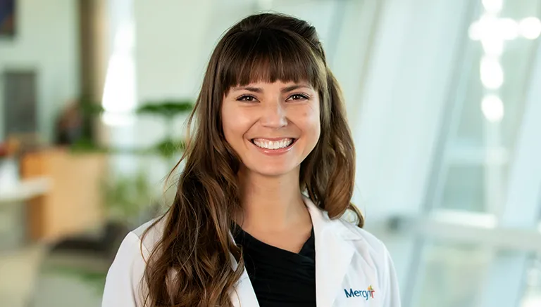 Dr. Violet Holly De La Cruz - Cape Girardeau, MO - Orthopedic Surgery, General Orthopedics, General Surgeon