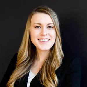 Dr. Lyndsey Niebuhr - West Des Moines, IA - Obstetrics & Gynecology