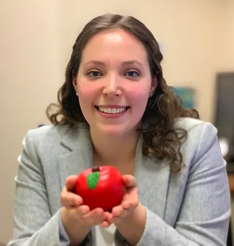 Dr. Claudia Hleap