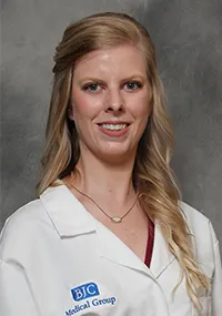 Dr. Alyssa M Branson - Belleville, IL - Family Medicine