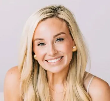 Alyssa Adamus, FNP-C - CHICAGO, IL - Nurse Practitioner