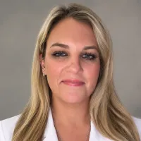 Elizabeth Kitching , FNP - Wilmington, DE - Family Medicine