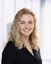 Taylor Effertz, NP - Eau Claire, WI - Nurse Practitioner