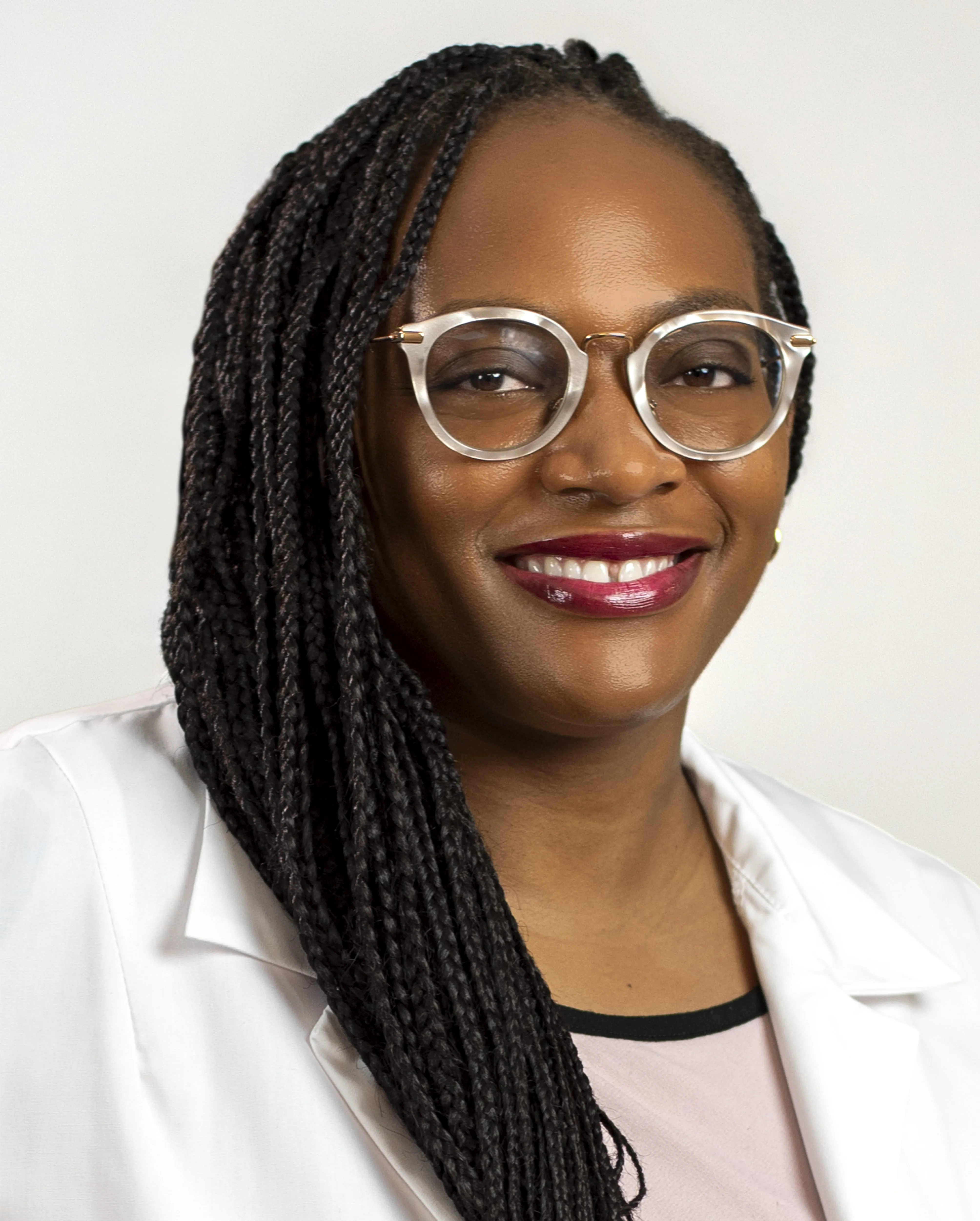Dr. Claudia Sampong