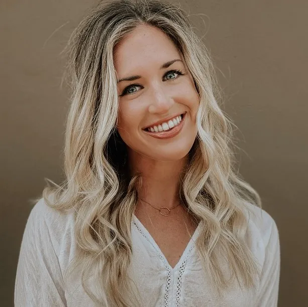 Molly Paris - San Diego, CA - Mental Health Counseling